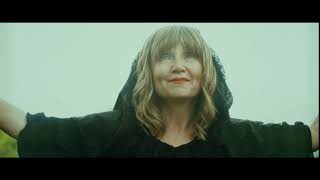 Video PAČESS feat. BÁRA BASIKOVÁ - Továrny na Absolutno (Official vide