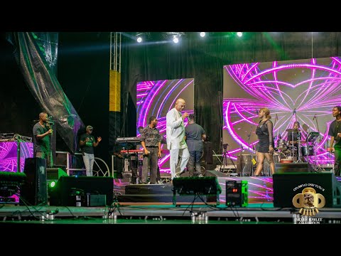 Having an Amazing jam with the legendary 𝗕𝗘𝗡 𝗕𝗥𝗔𝗞𝗢 @NANA OSEI TUTU II(𝗢𝗧𝗨𝗠𝗙𝗢𝗨𝗥) 𝟮𝟱𝘁𝗵 𝗔𝗡𝗡𝗜𝗩𝗘𝗥𝗦𝗔𝗥𝗬