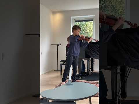 Elgar “Chanson de Matin” - Benjamin Tiemroth (age 9), Violin & Alexander Tiemroth (age 11), Piano