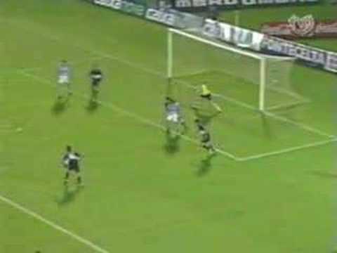 Gol de Borja Oubiña