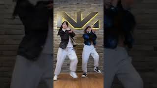 Wavy - Ty Dolla $ign || Dance by - Woo!ah! || Tiktok dance || #dance #lyrics #tiktok #shorts #wavy