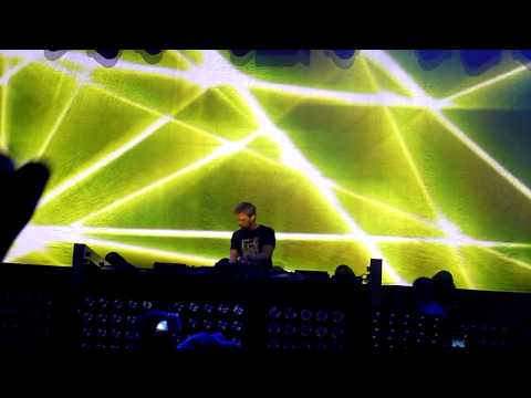 Ferry Corsten at The Palladium, Hollywood 04-02-2010 video 2 of 19 (Opening song)