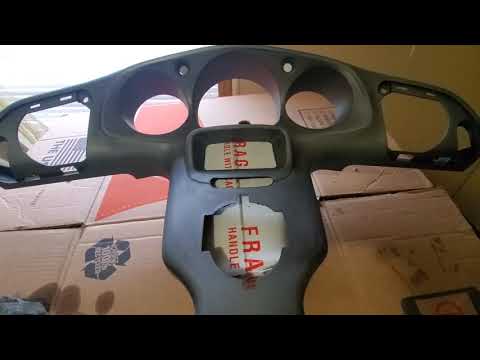 Gold Wing GL1800 Dash Panel Removal, Painting,and Install With New Speakers