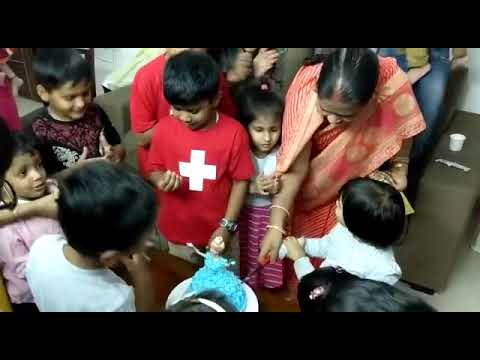 Vartika’s 3rd Birthday cake cutting