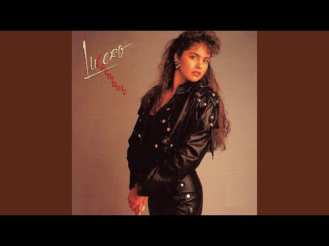 Esta Naciendo Un Amor - Lucero