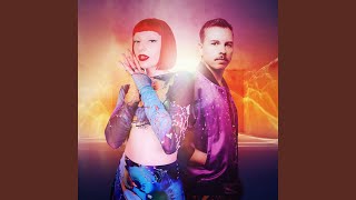 Sophie And The Giants - Paradise video