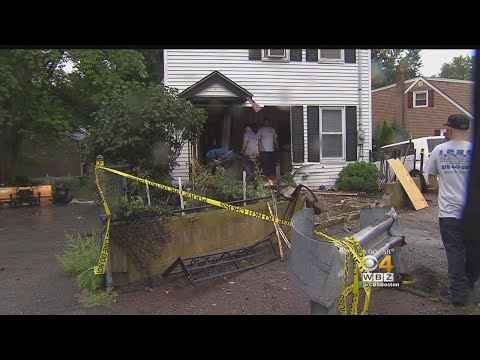 Police Blame Wet Roads After A Van Crashes Into Malden Home