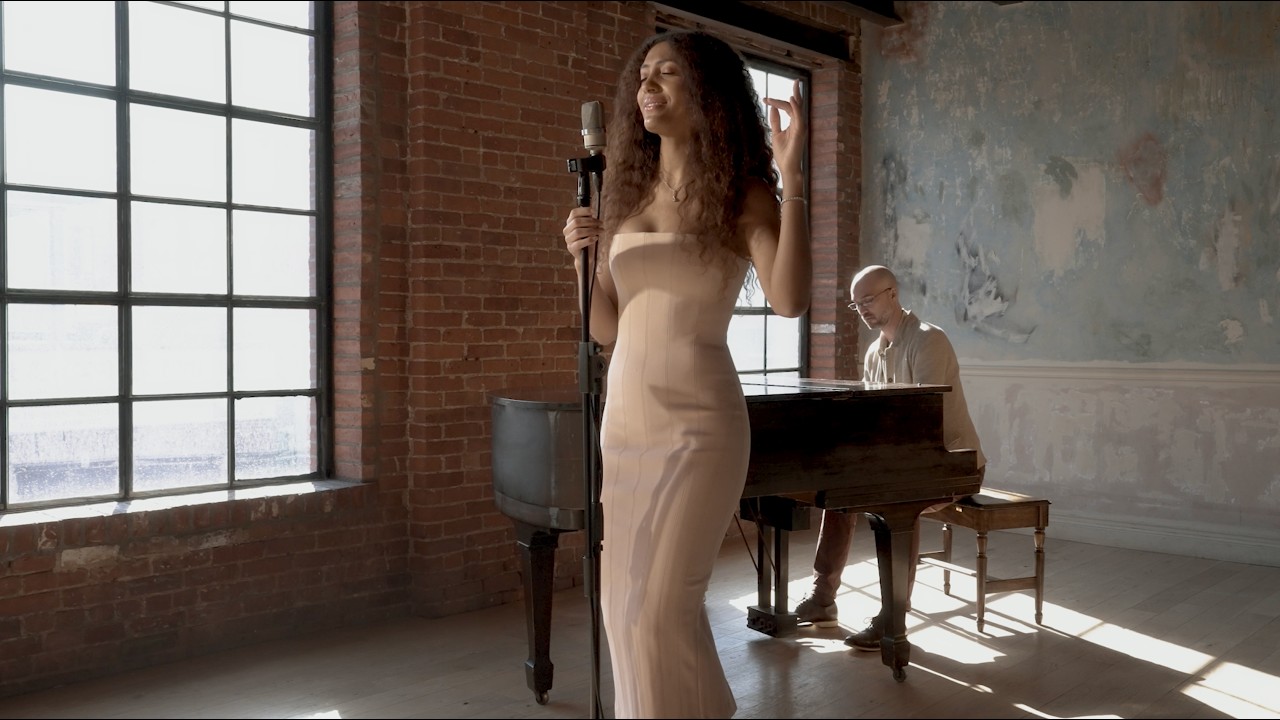 Promotional video thumbnail 5 for New York Wedding Singers | Aurora Sonnet