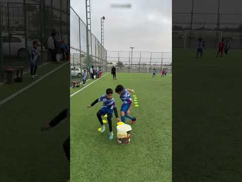 Questo ragazzino ha vinto la partita pensando in modo diverso! #curioso #incredibile #interessante