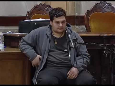 I vigili "sbirri", le multe, la Mazda "bella da Dio": ecco la deposizione di Andrea Alongi