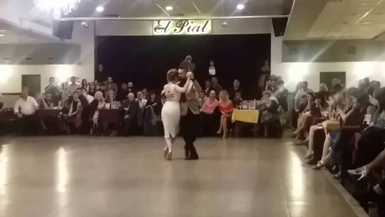 Javier Rodriguez y Paola Tacchetti en La Baldosa - Milonga del recuerdo - J. D Arienzo