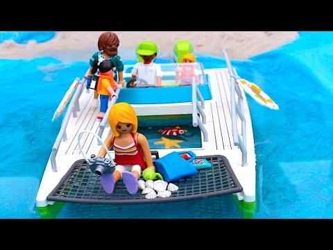 Playmobil Family Fun Sports Action Glass Bottom Boat Fun Toys For Kids Video