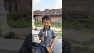 Download lagu Suara aneh #shorts mp3