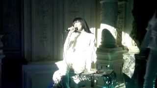 Ramona Lisa - "Dominic (French Version) @Café Carmen