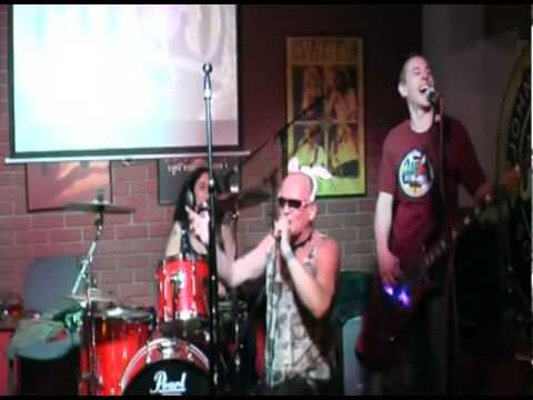 Tango - KRÁLÍK NENÍ KRÁL