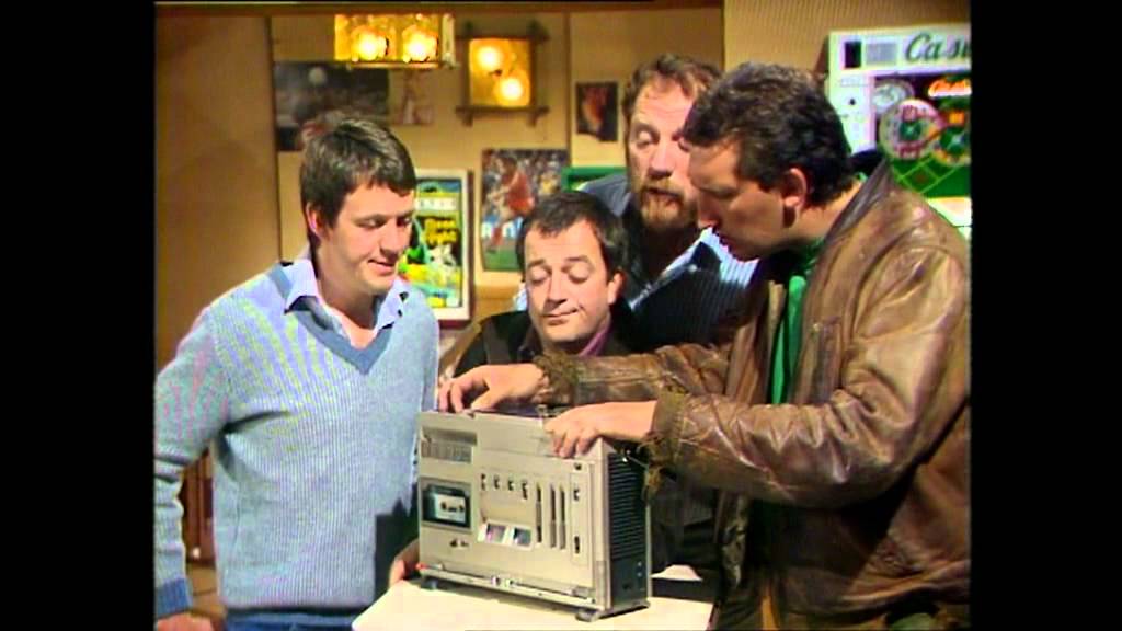 auf wiedersehen pet -toy telly.