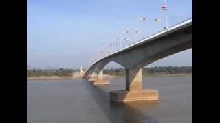preview picture of video 'New Mekong bridge from Nakhon Phanom to Thakhek   2011'