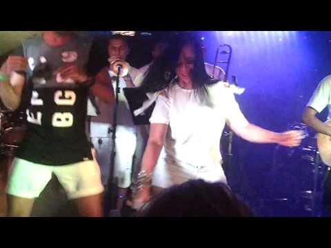 Banda PB BAILE  réveillon 2017  (segura o tchan)