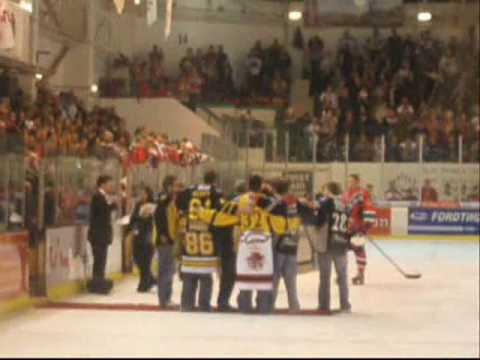 Cardiff Devils last ever game at the Wales National Ice Rink 2006 - Part 1 (Video clips)