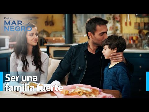 Las mujeres de la familia revelan su riqueza - Mar Negro Capítulo 166 | Fugitiva
