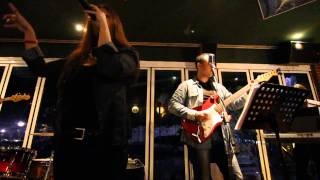 loca  cover luz casal