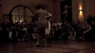 Virginia Pandolfi & Fabian Peralta ~ Mina Milonga en Salon Canning - Feb 2010 - 4