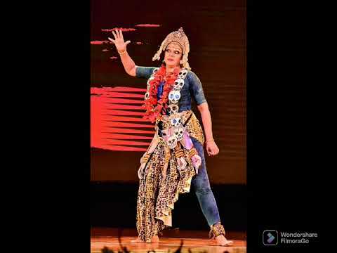 beautiful Indian actress and dancer shobana