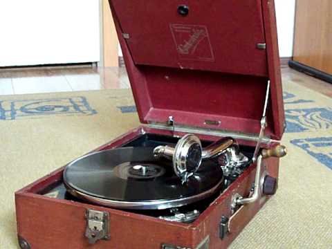 Rudy Vallee - The thrill is gone