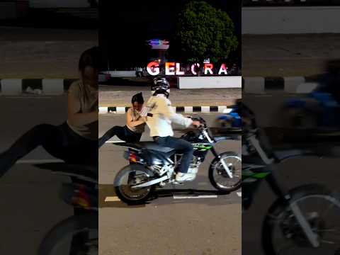sedih liat orang lain sedih 😢 T shirt Decal  #supermoto #supermotoindonesia #supermotolife #bogor