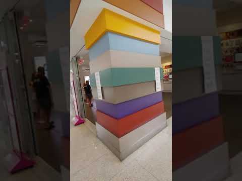 LYNDEN PARK MALL,BRANTFORD,ONTARIO,CANADA