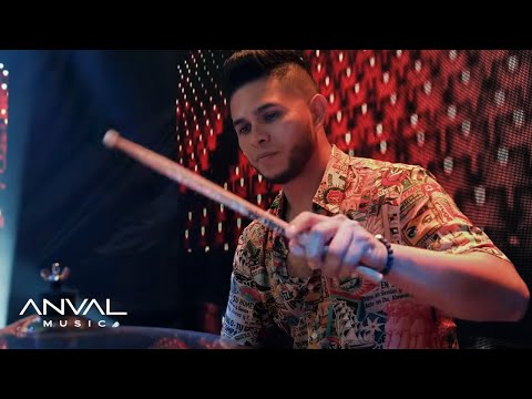 La Adictiva - Hombre Libre Versión Acústica