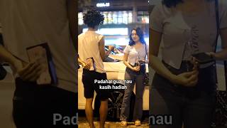 Download lagu Parah banget ni cewek sampe segitunya? #prank #viralvideo #viral #shorts #fypviral mp3