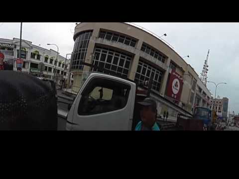 [Vídeo 3D VR] em frente a Parkson, cidade de Kota Bharu