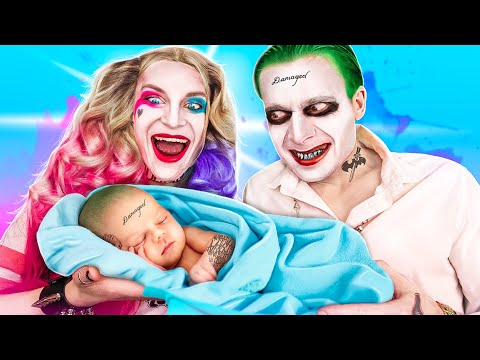 I Supereroi Aspettano un Bambino! Supereroina Incinta