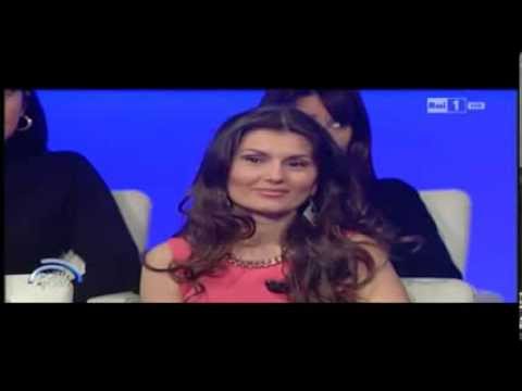 Donna poesia eccitata Quali prodotti per migliorare rapidamente la potenza