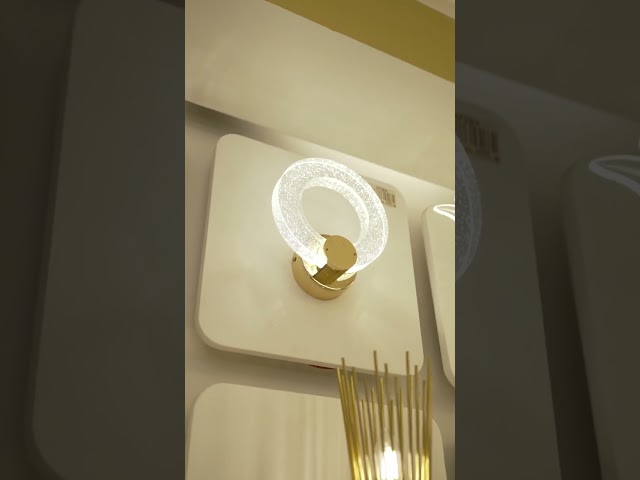 ابليك داخلي كريستال دائري ذهبي