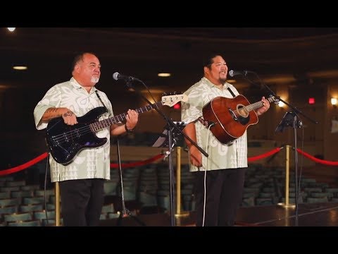 Mark Yamanaka - Laupahoehoe Hula (HiSessions.com Acoustic Live!)
