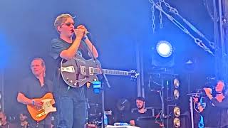 George Ezra: All my love (live at Rock en Seine 2017, Paris)