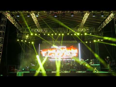 Los Del Momento- El Tronco