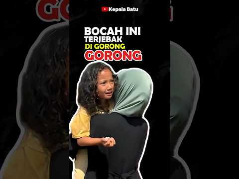Adeknya Ngapaen Masuk Kesitu Ya?