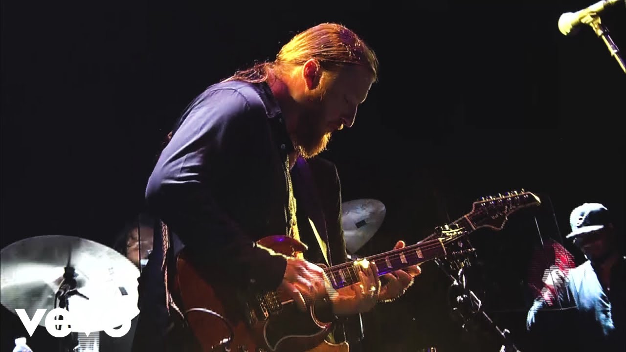 Tedeschi Trucks Band - Layla (Live at LOCKN' / 2019) (Official Music Video) - YouTube