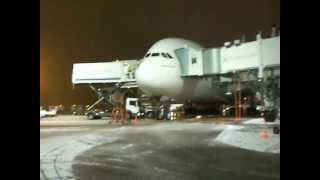 preview picture of video 'Boeing 777-200 & Aerobus A380-800'