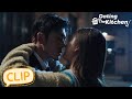 Their First Kiss Was Romantic And Also Heartbreaking Dating In The Kitchen EP14 Clip