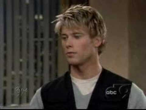 GH 04.30.02 - Gia wants Laura to get her a new photographer