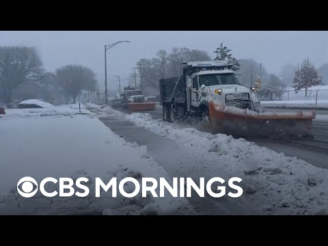 Nor'easter brings heavy snow, causes power outages and travel disruptions