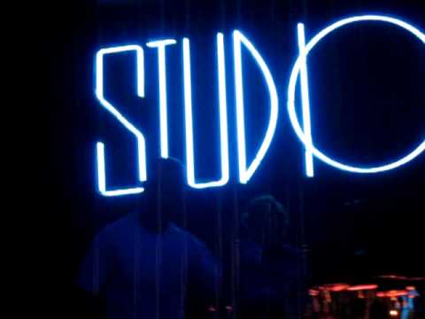 30.10.10 Studio Zeta - La vecchia impazzita