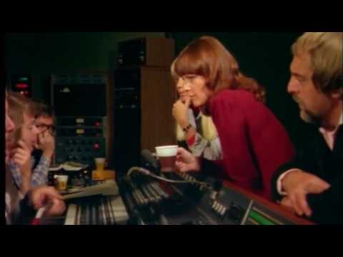 ABBA - Dancing Queen (Live vocals)