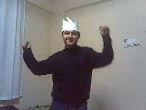 ercik kral şak şuka dansı yapıyor