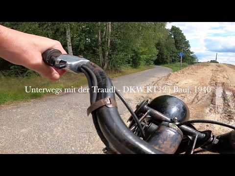 DKW RT125 unterwegs mit der Traudl Bauj. 1940