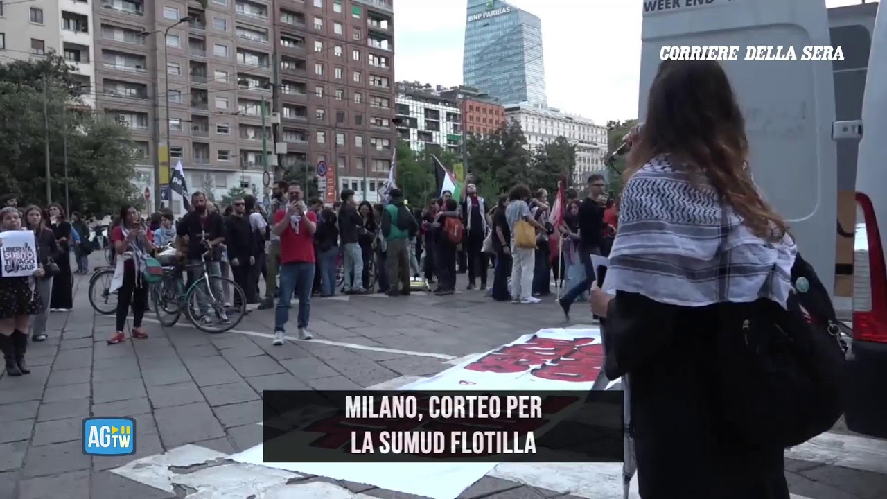 Milano, corteo per la Flotilla